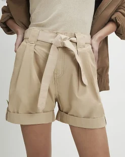 Beige Guernsey Belt Detail Short