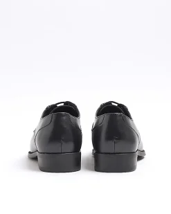 Black formal derby shoes