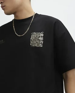 Black Oversized Fit Dragon Graphic T-Shirt