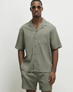 Green Regular Fit Textured Short Sleeve Shirt