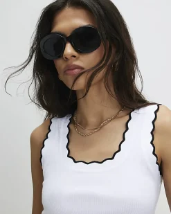 White Sleeveless Scallop Trim Tank Top